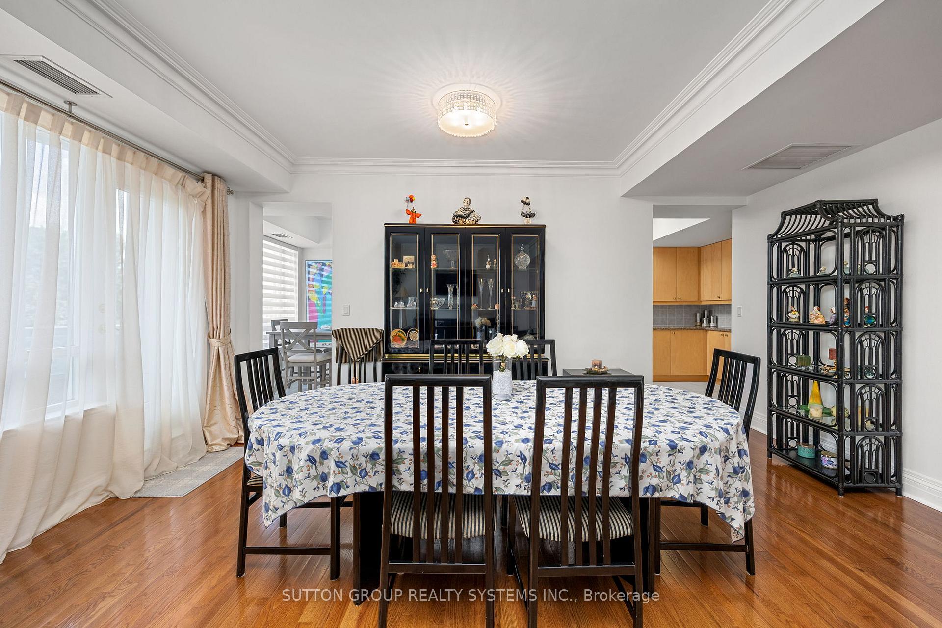 Photo 12 of Unit 302, 1 Cordoba Drive, Vaughan, Lakeview Estates — HOMEH