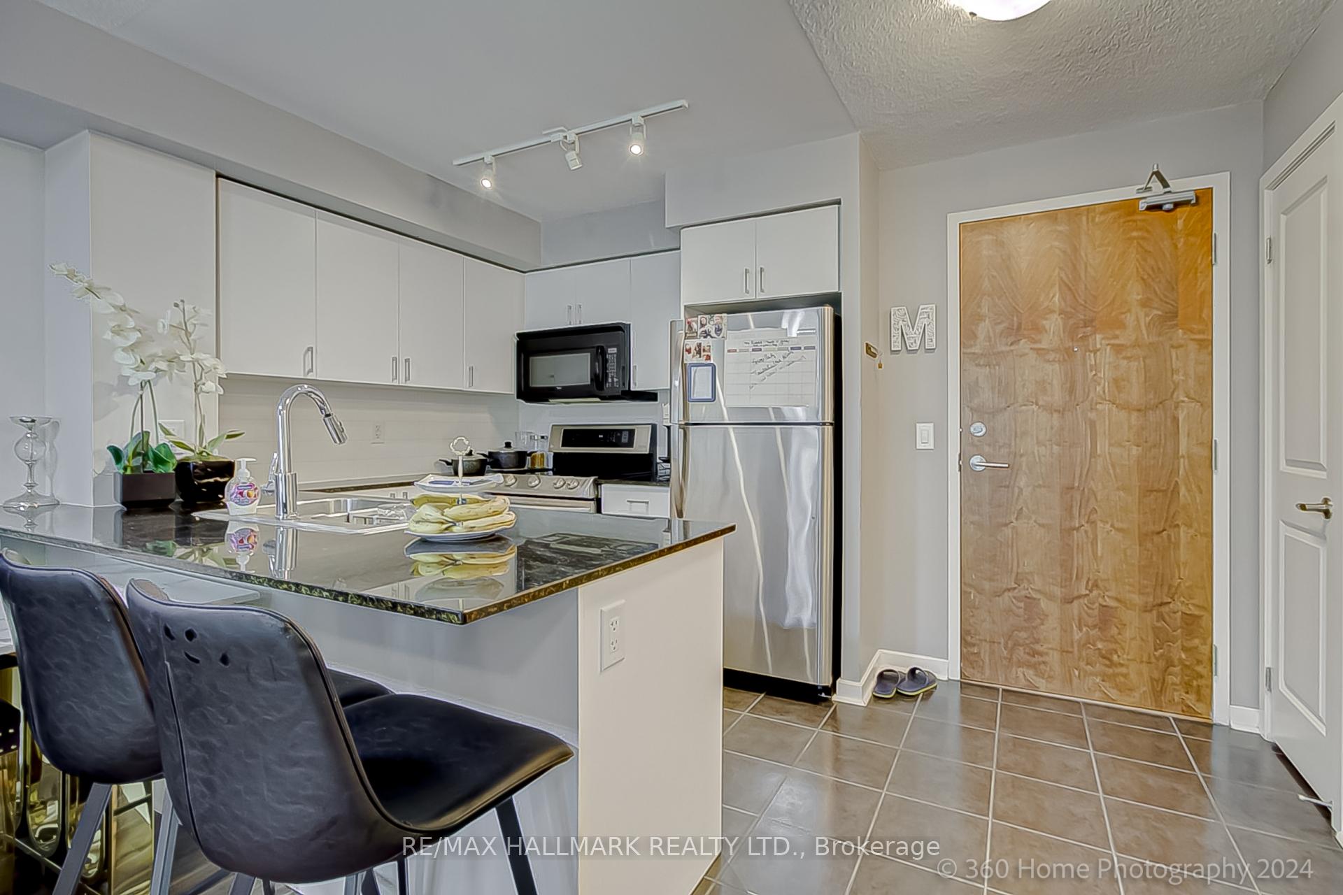 Photo 23 of Unit 405, 1235 Bayly Street, Pickering, Bay Ridges — HOMEH