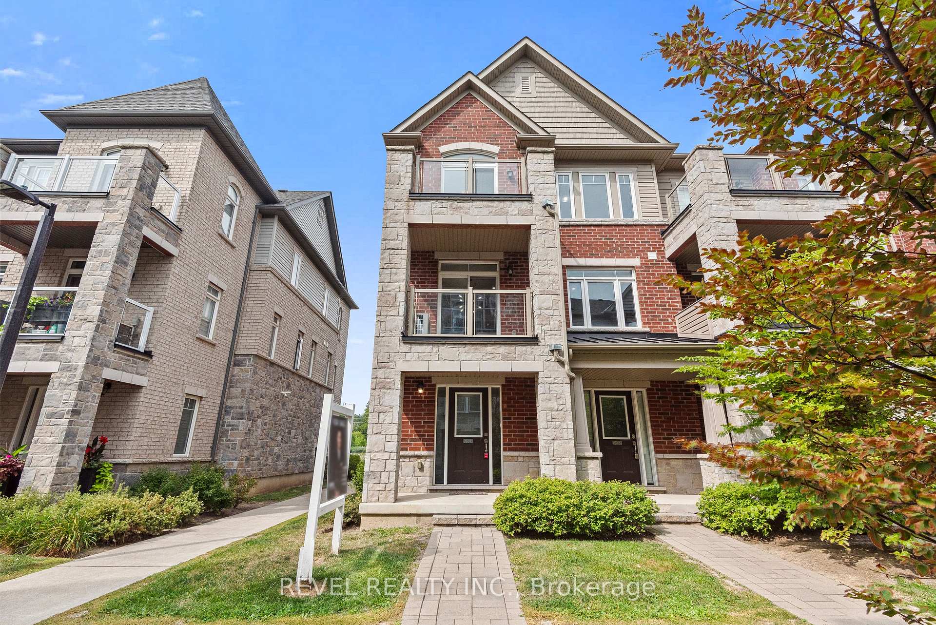 Photo 1 of 2621 Garrison Crossing, Pickering, Duffin Heights — HOMEH