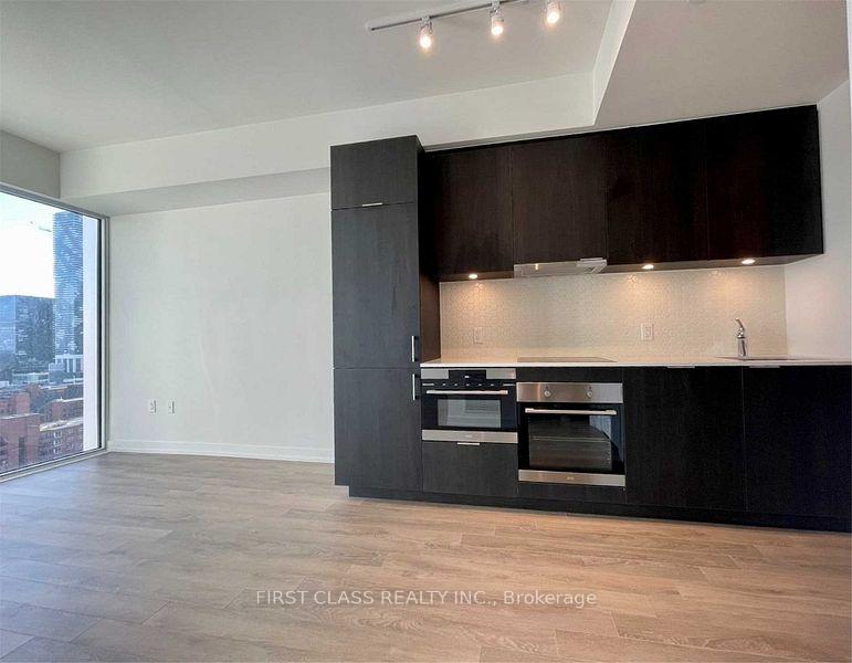 Photo 3 of Unit 1409, 158 Front Street E, Toronto, Moss Park — HOMEH