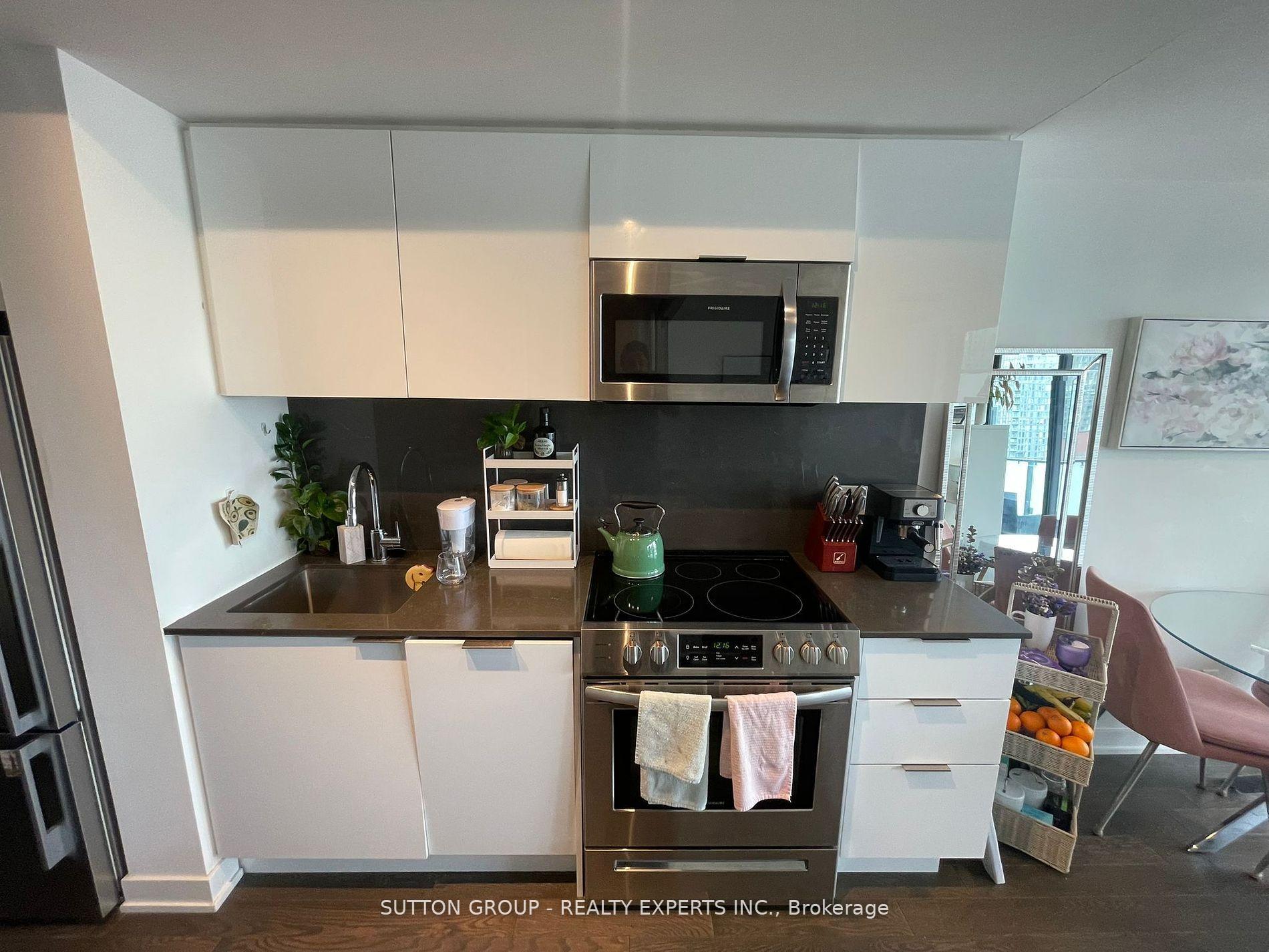 Photo 8 of Unit 1914, 25 Richmond Street E, Toronto, Church-Yonge Corridor — HOMEH