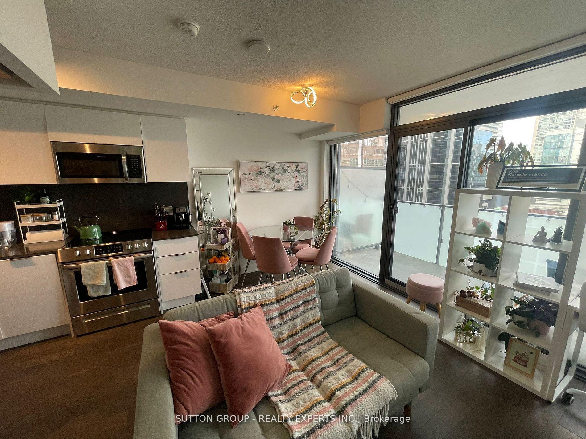 Photo 10 of Unit 1914, 25 Richmond Street E, Toronto, Church-Yonge Corridor — HOMEH