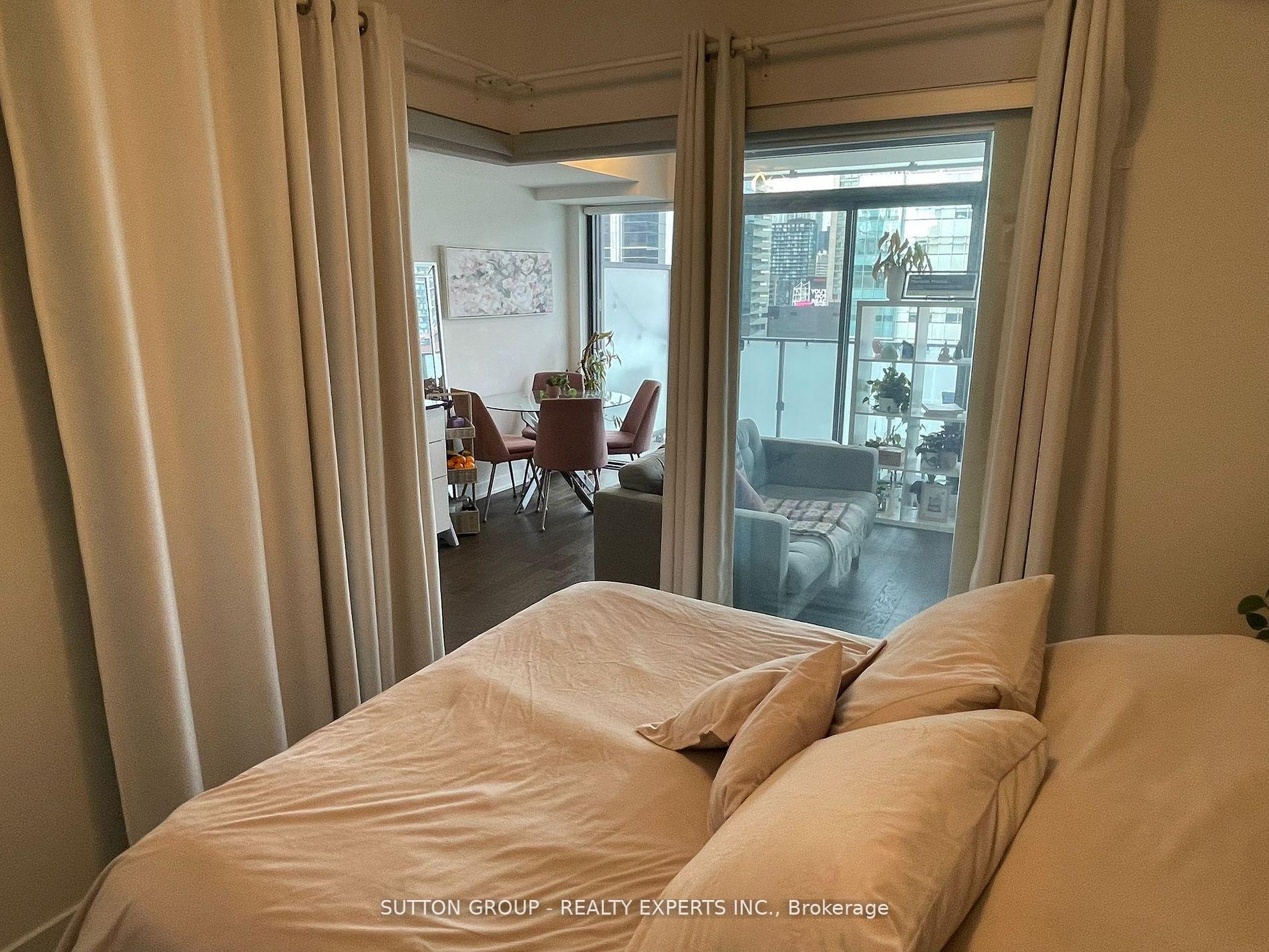 Photo 14 of Unit 1914, 25 Richmond Street E, Toronto, Church-Yonge Corridor — HOMEH