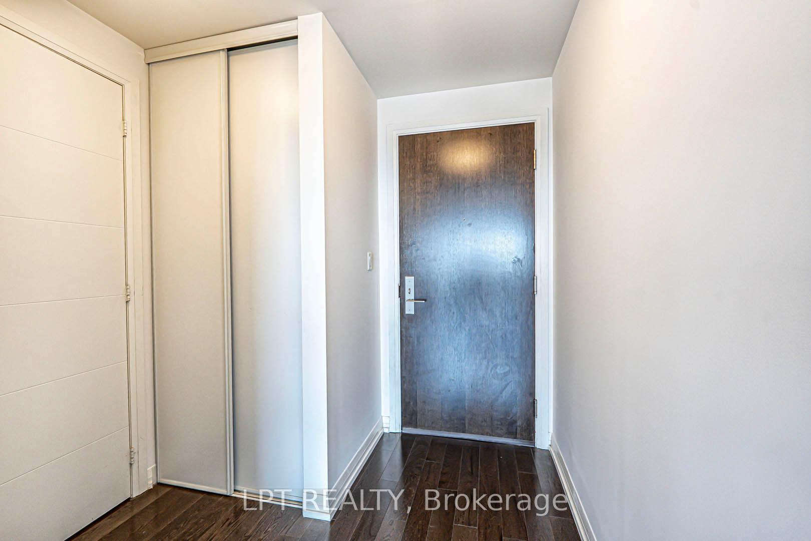 Photo 5 of Unit 2112, 460 Adelaide Street E, Toronto, Moss Park — HOMEH