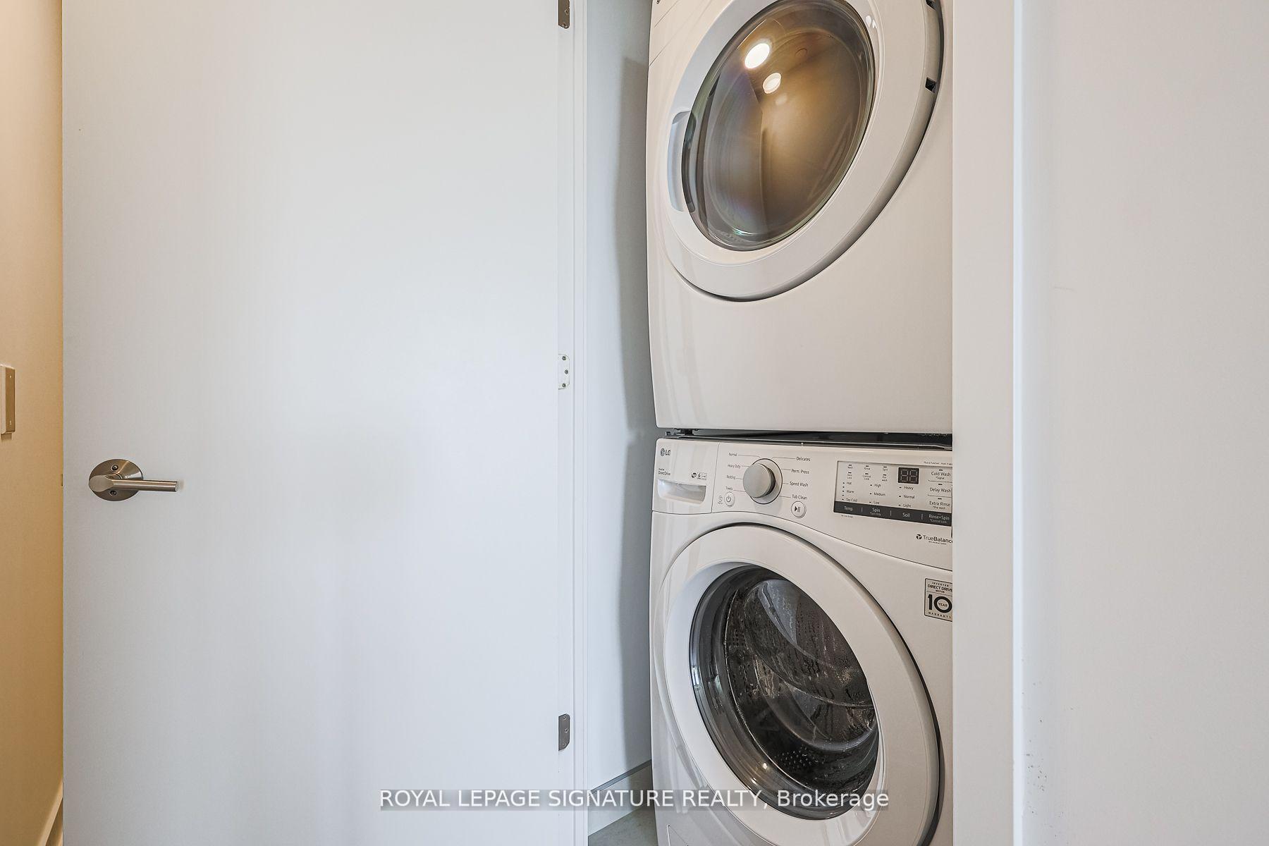 Photo 6 of Unit 2001, 130 River Street, Toronto, Regent Park — HOMEH