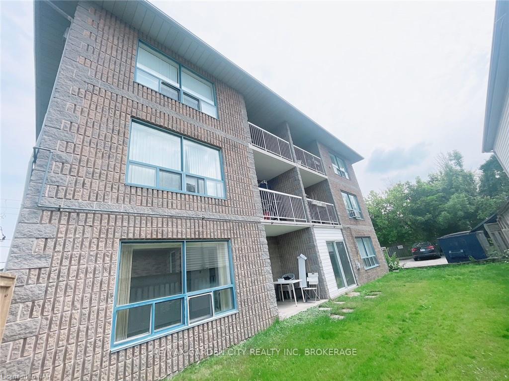 Photo 18 of Unit 102, 210 Pelham Road, St. Catharines, Western Hill — HOMEH