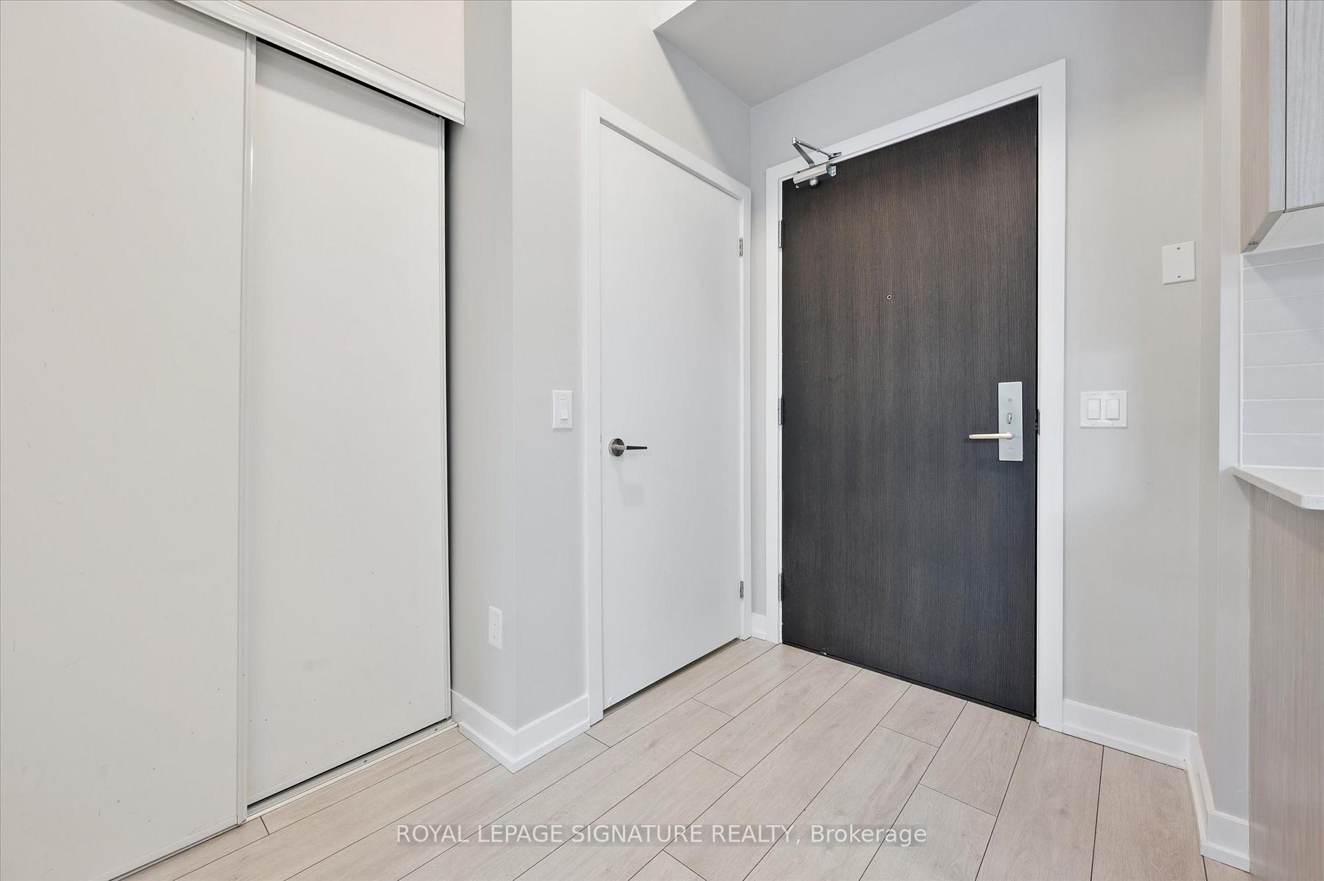 Photo 4 of Unit 433, 55 Duke Street W, Kitchener, City Commercial Core — HOMEH