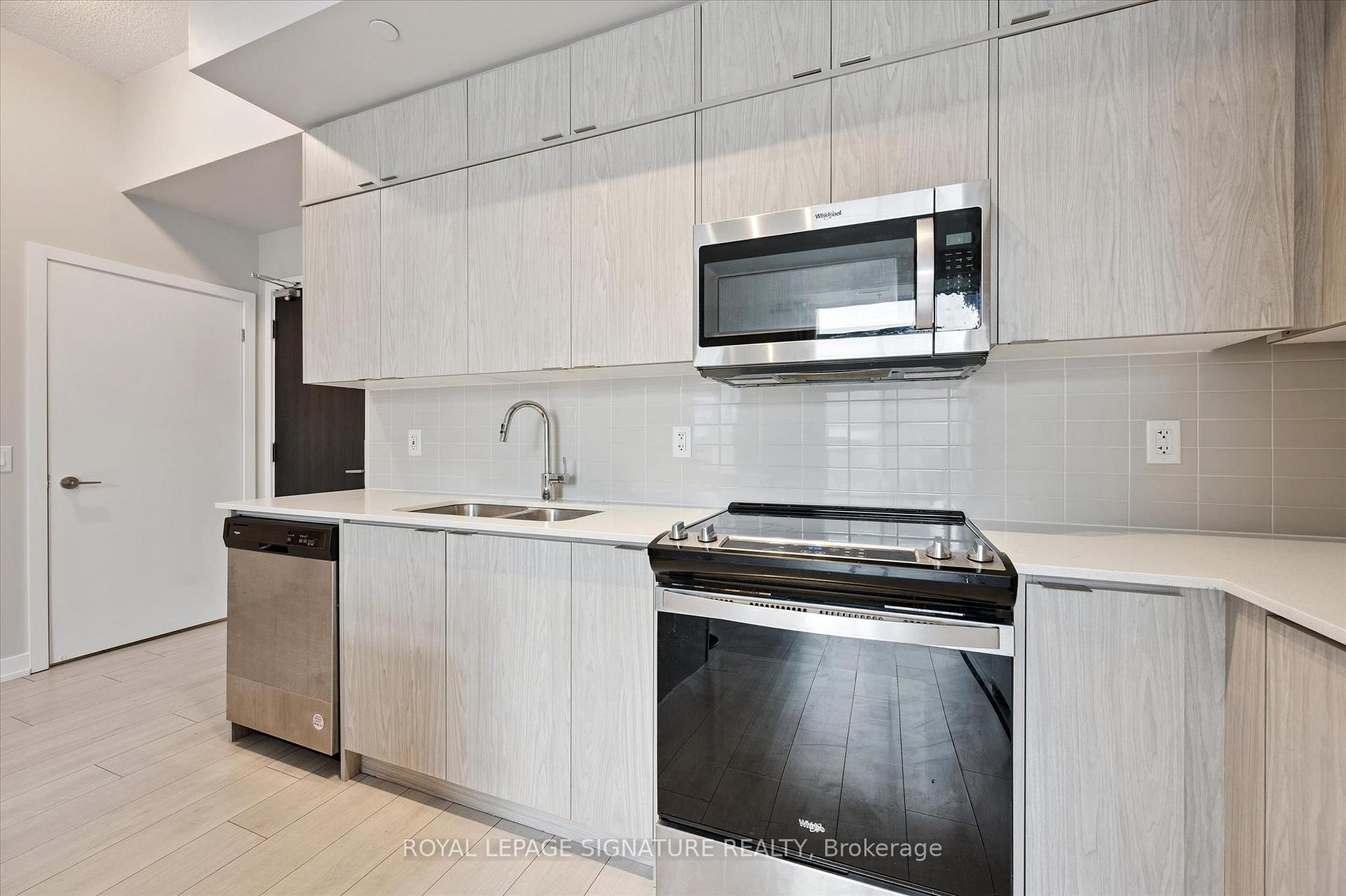 Photo 11 of Unit 433, 55 Duke Street W, Kitchener, City Commercial Core — HOMEH