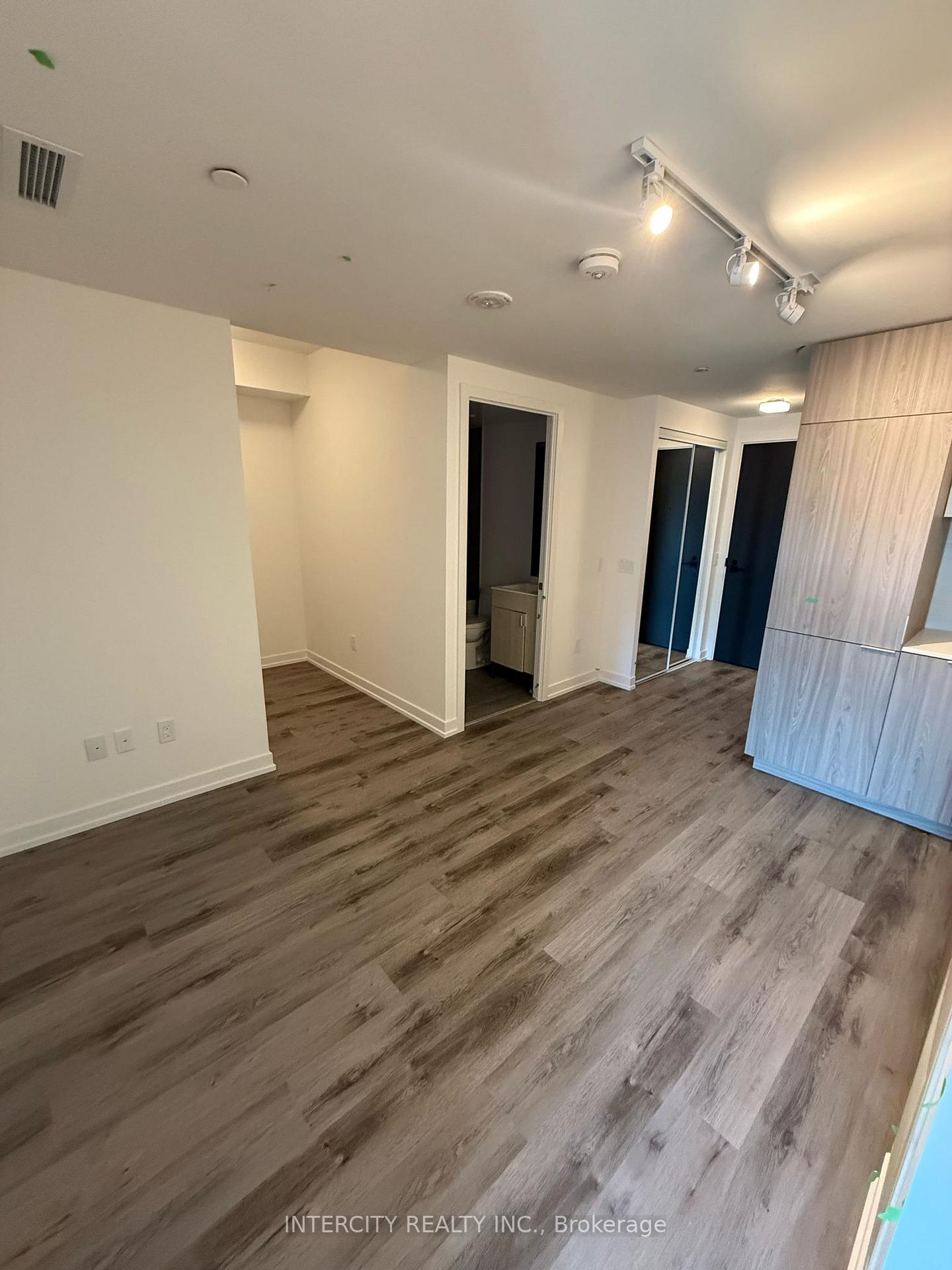 Photo 1 of Unit 921, 28 Eastern Avenue, Toronto, Moss Park — HOMEH
