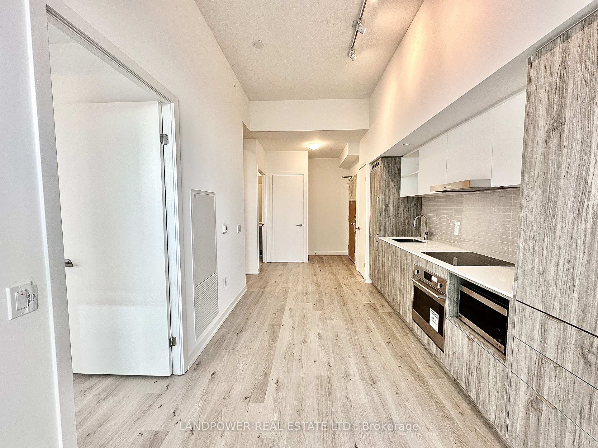 Photo 3 of Unit 1208, 138 Downes Street, Toronto, Waterfront Communities — HOMEH