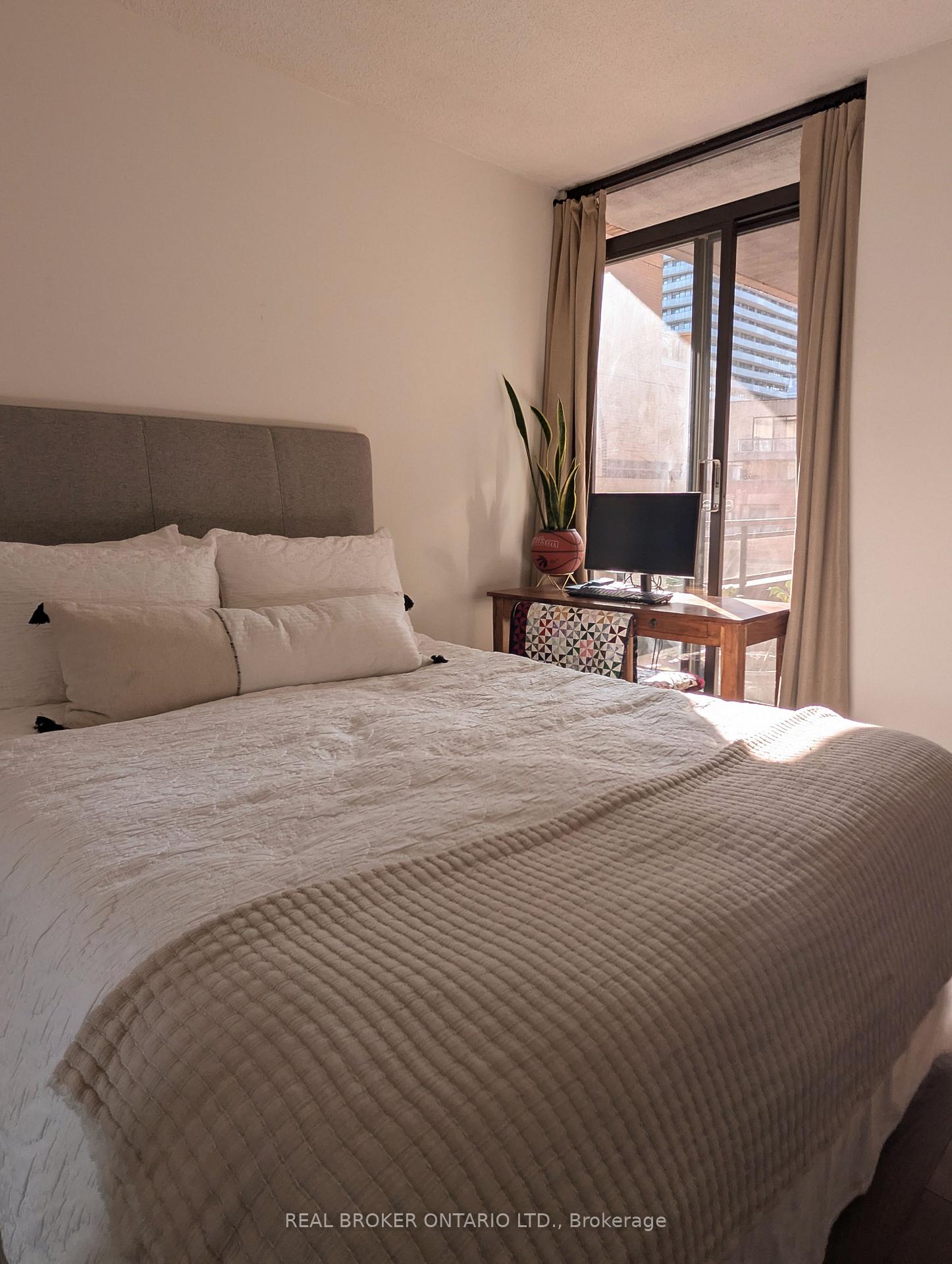 Photo 17 of Unit 604, 71 Front Street E, Toronto, Waterfront Communities — HOMEH