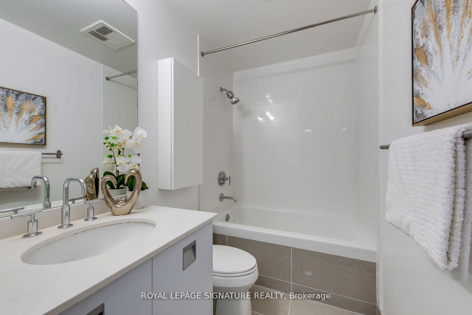 Photo 16 of Unit 3001, 33 Charles Street E, Toronto, Church-Yonge Corridor — HOMEH