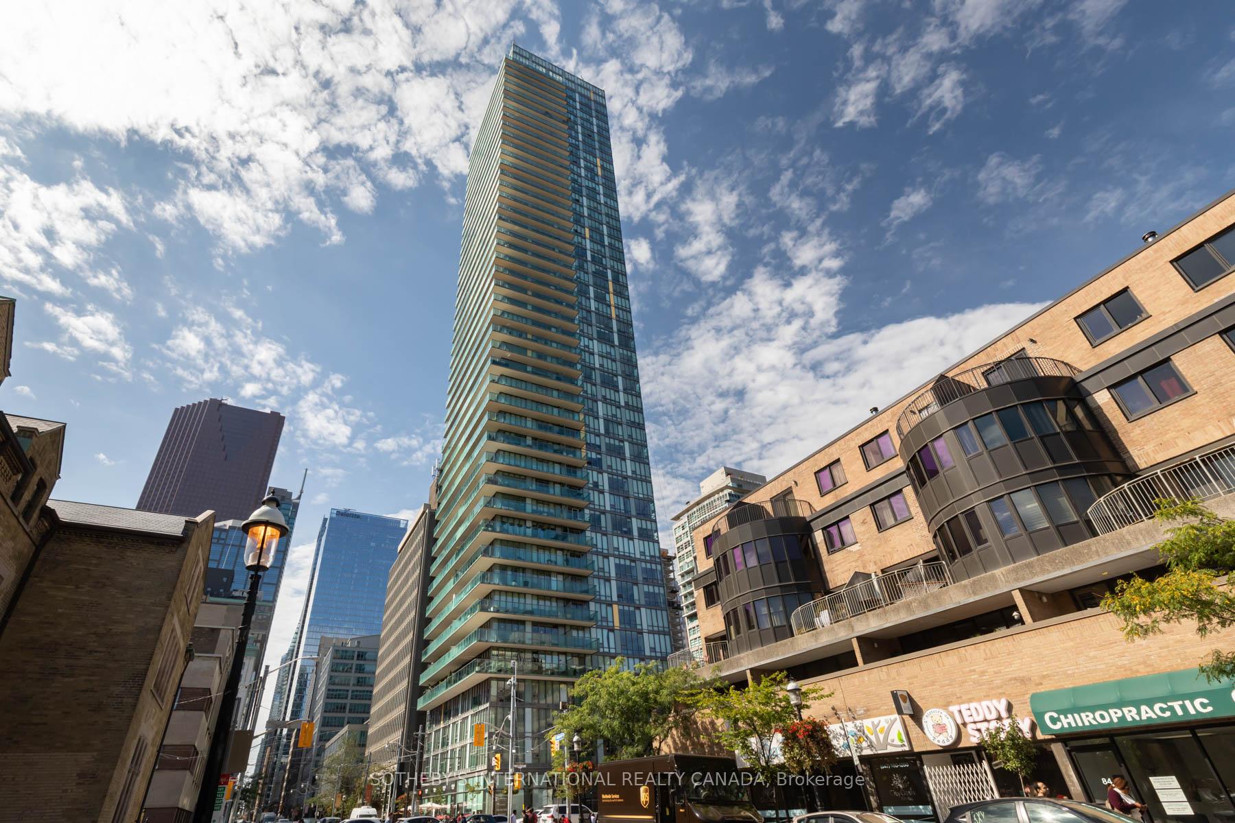 Front of Unit 1301, 33 Lombard Street