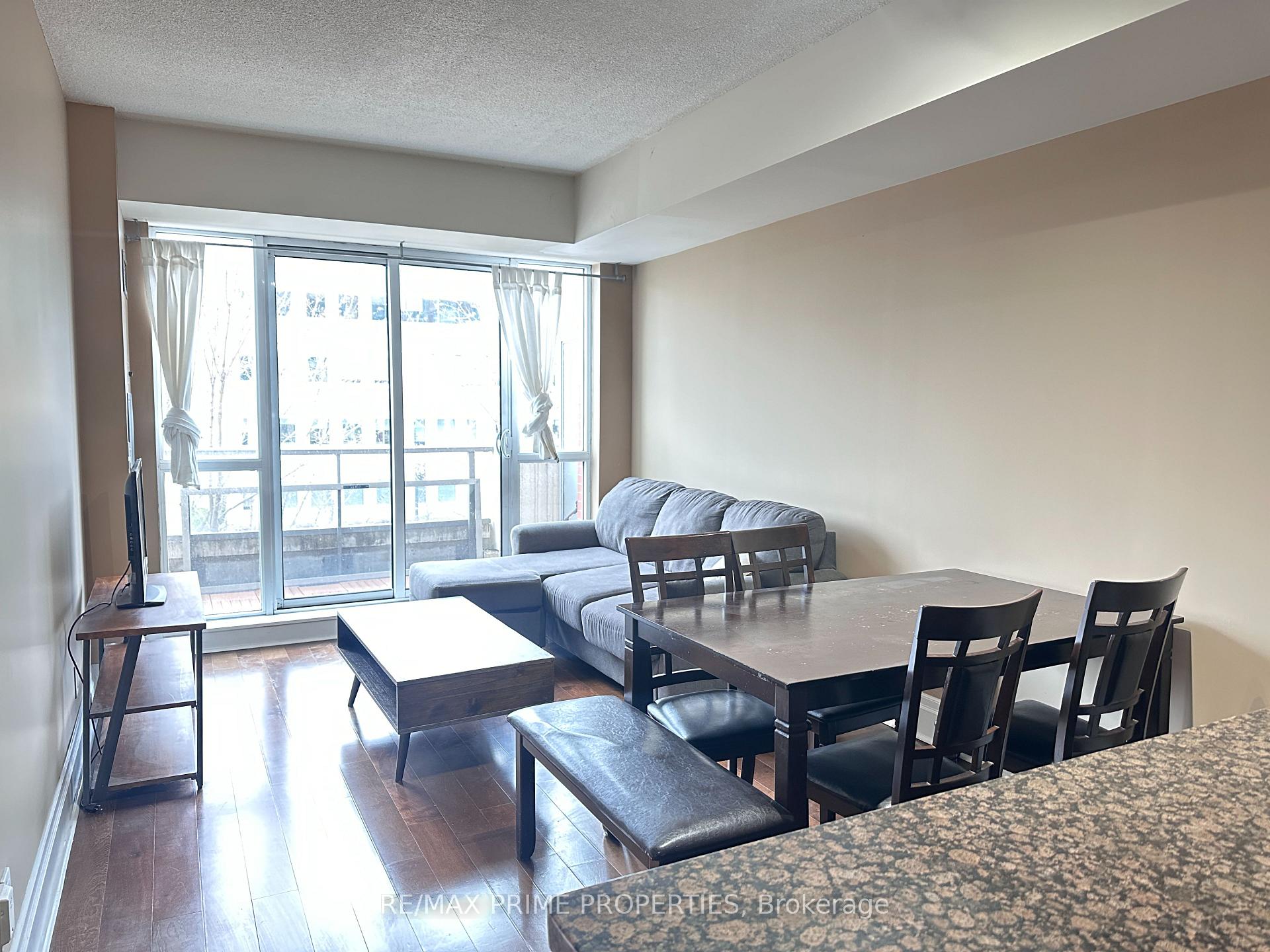 Photo 10 of Unit 310, 21 Upper Duke Crescent, Markham, Unionville — HOMEH