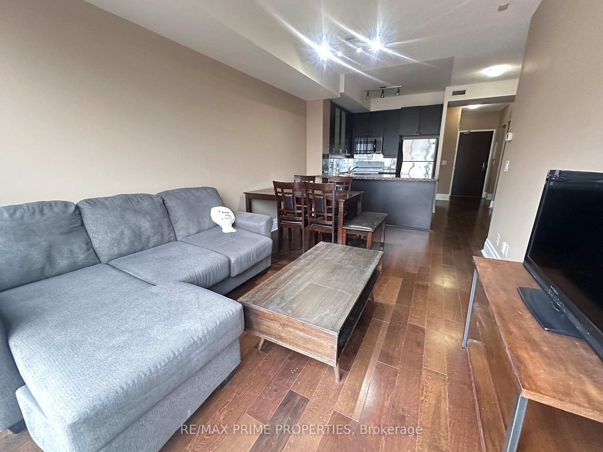 Photo 12 of Unit 310, 21 Upper Duke Crescent, Markham, Unionville — HOMEH