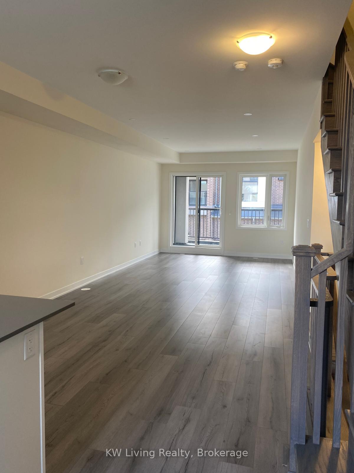 Photo 5 of Unit 806, 1695 Dersan Street, Pickering, Duffin Heights — HOMEH