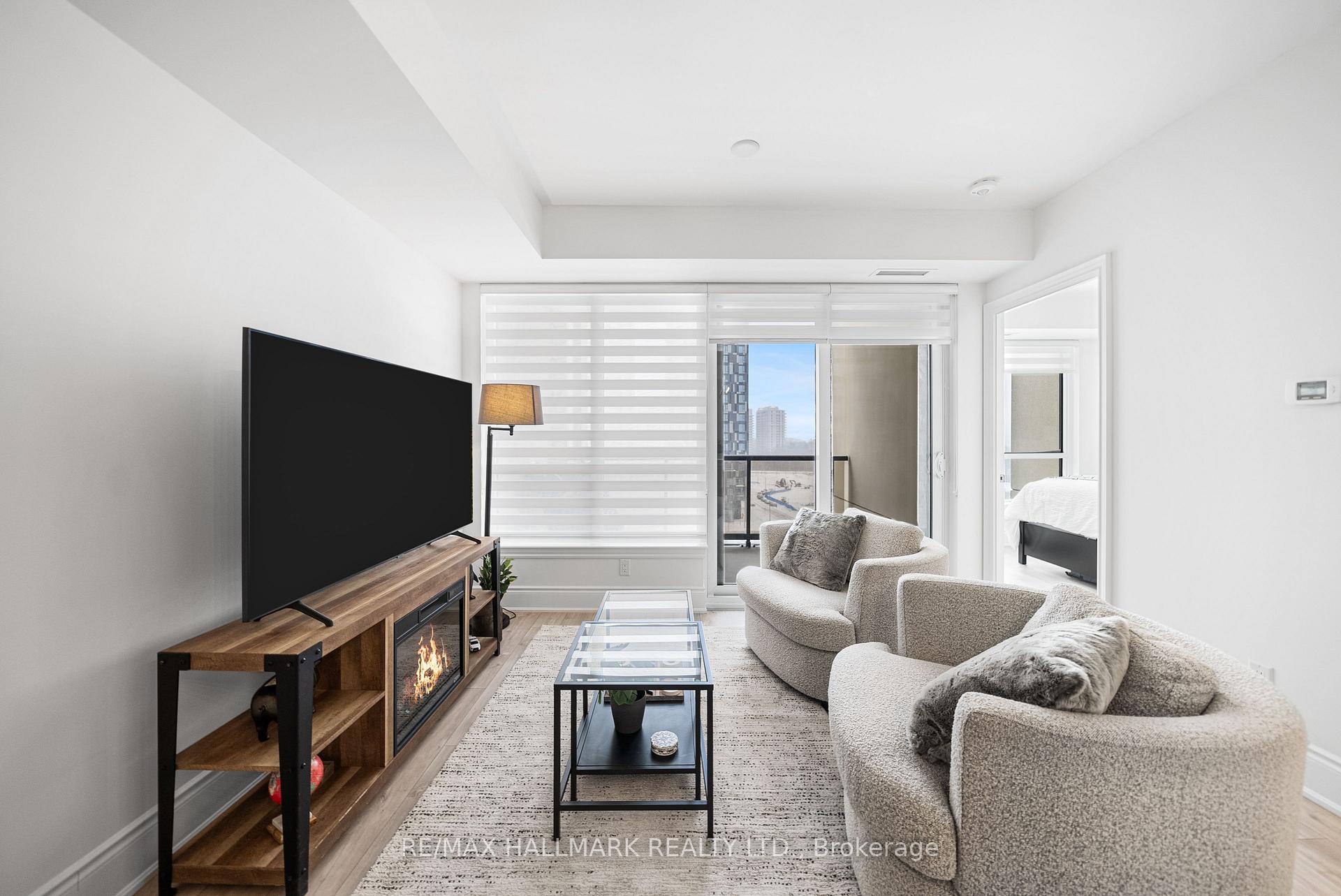 Photo 11 of Unit 902, 9075 Jane Street, Vaughan, Concord — HOMEH