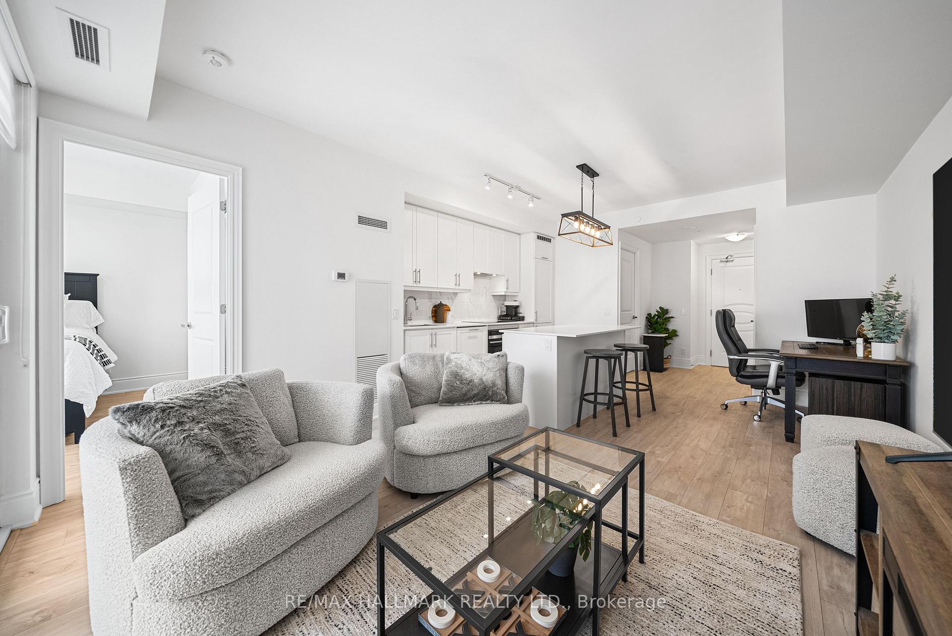 Photo 14 of Unit 902, 9075 Jane Street, Vaughan, Concord — HOMEH