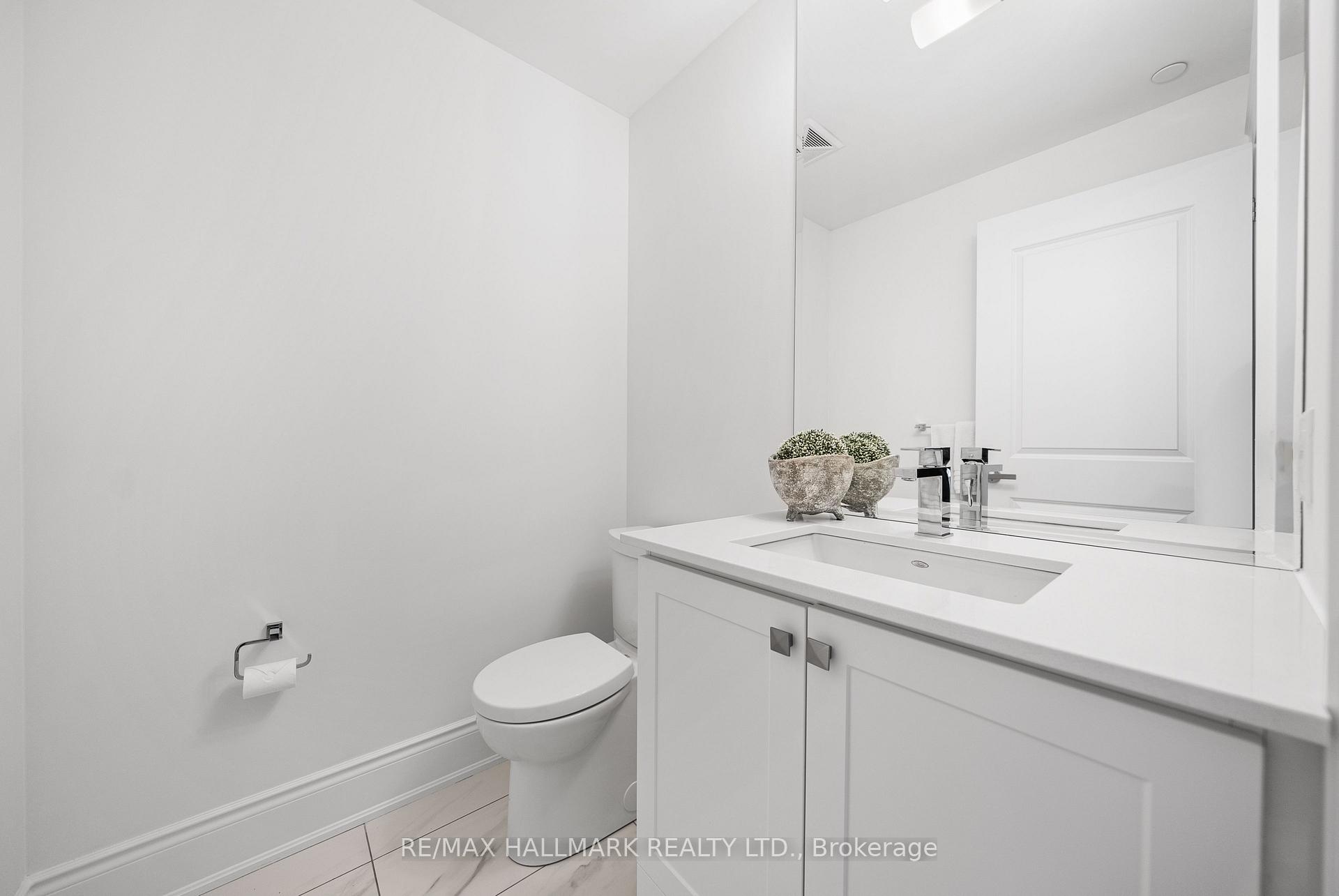 Photo 20 of Unit 902, 9075 Jane Street, Vaughan, Concord — HOMEH