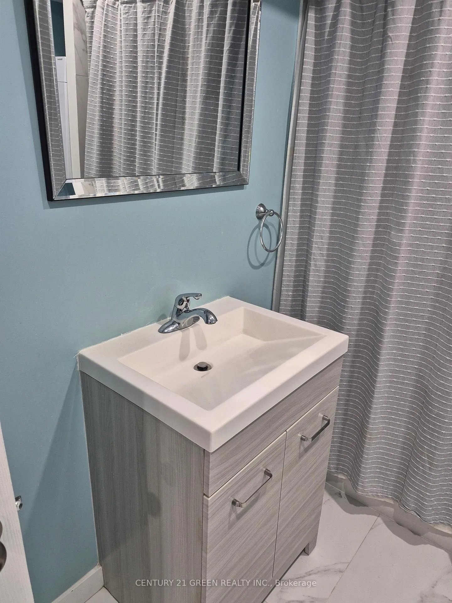 Photo 13 of Unit Lower, 221 Gardenbrooke Trail, Brampton, Bram East — HOMEH