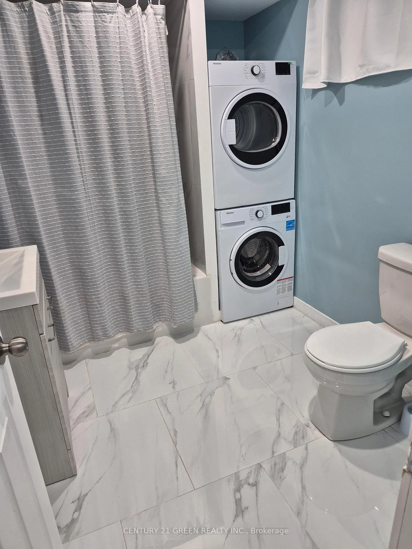 Photo 14 of Unit Lower, 221 Gardenbrooke Trail, Brampton, Bram East — HOMEH