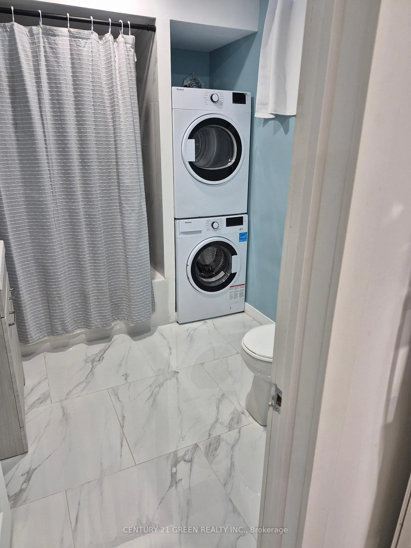 Photo 15 of Unit Lower, 221 Gardenbrooke Trail, Brampton, Bram East — HOMEH