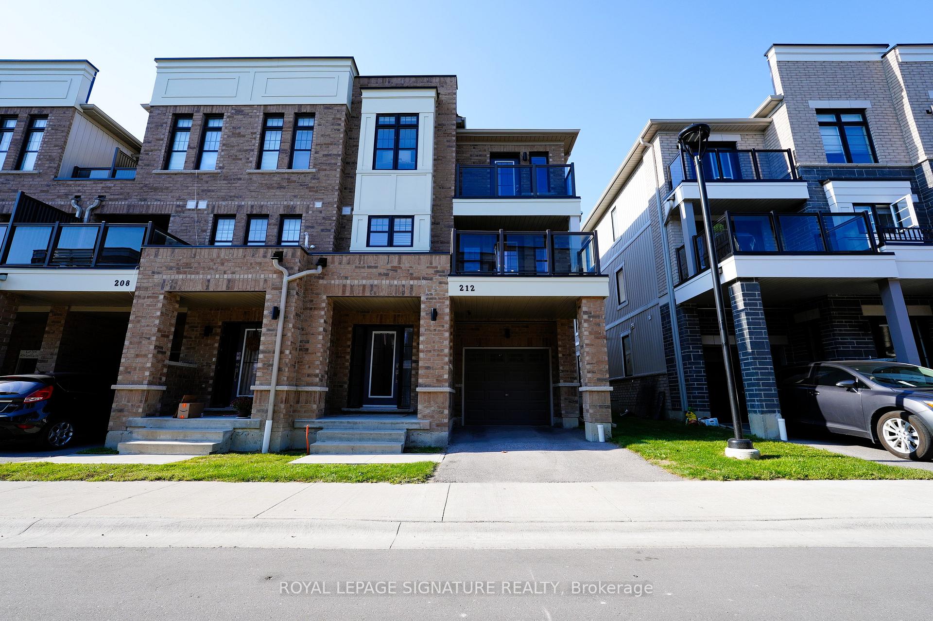 Photo 1 of 212 Lord Elgin Lane, Clarington, Bowmanville — HOMEH