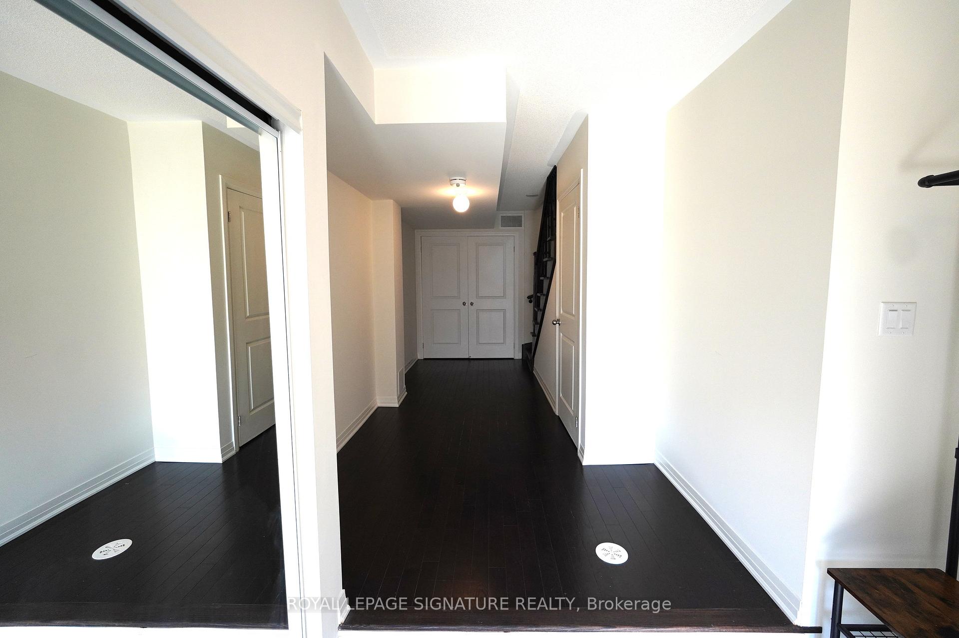 Photo 4 of 212 Lord Elgin Lane, Clarington, Bowmanville — HOMEH