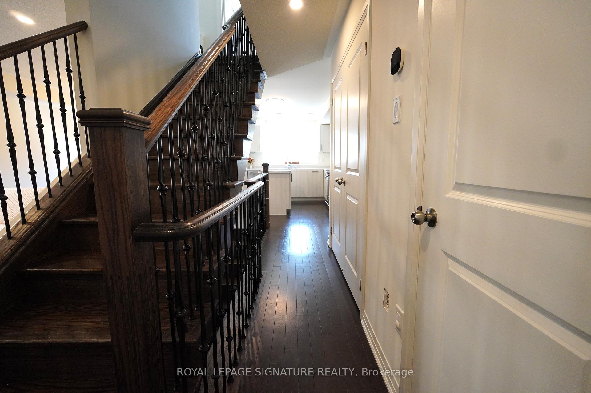 Photo 6 of 212 Lord Elgin Lane, Clarington, Bowmanville — HOMEH