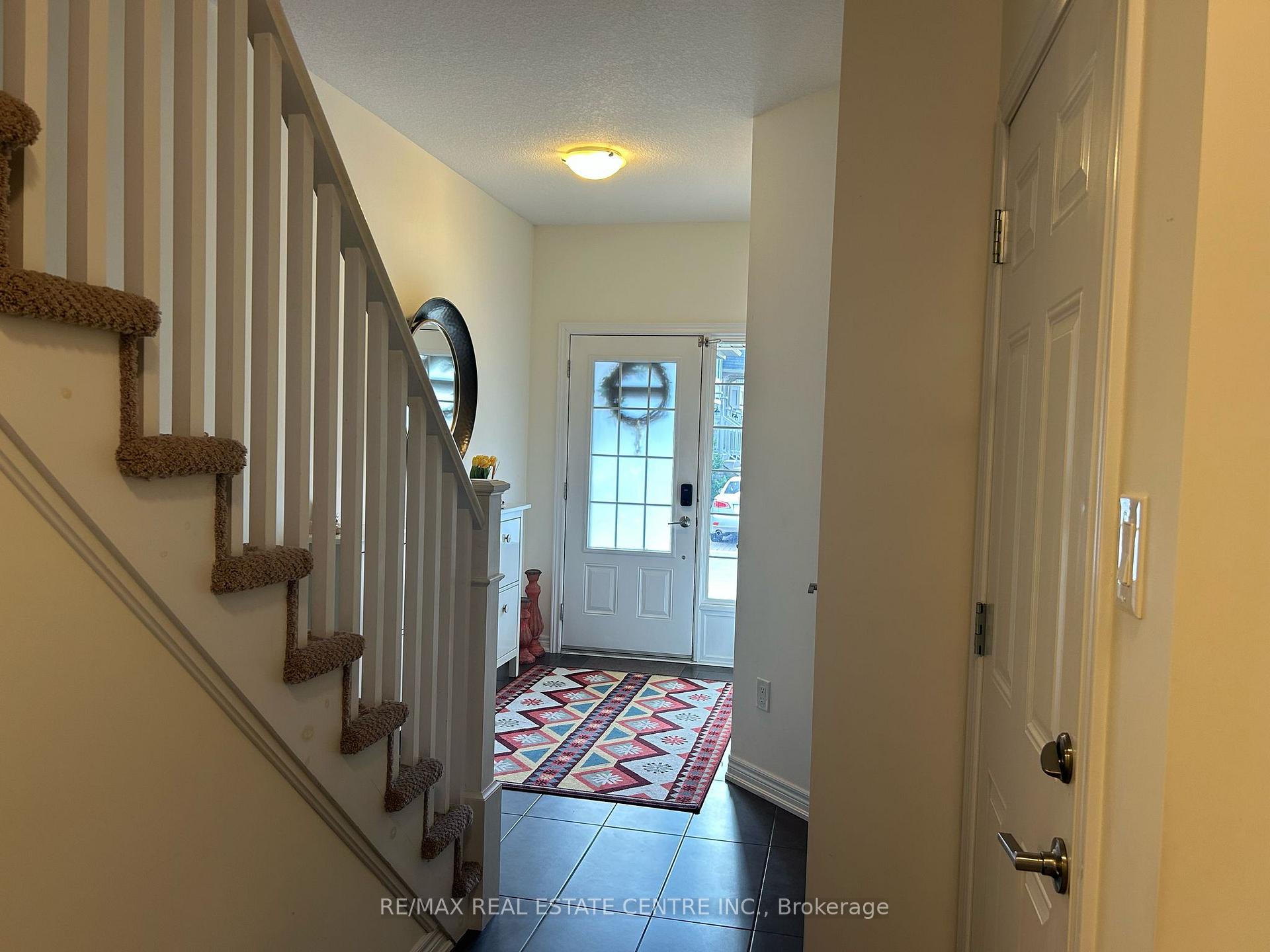 Photo 4 of Unit 45, 215 Dundas Street E, Hamilton, Waterdown — HOMEH