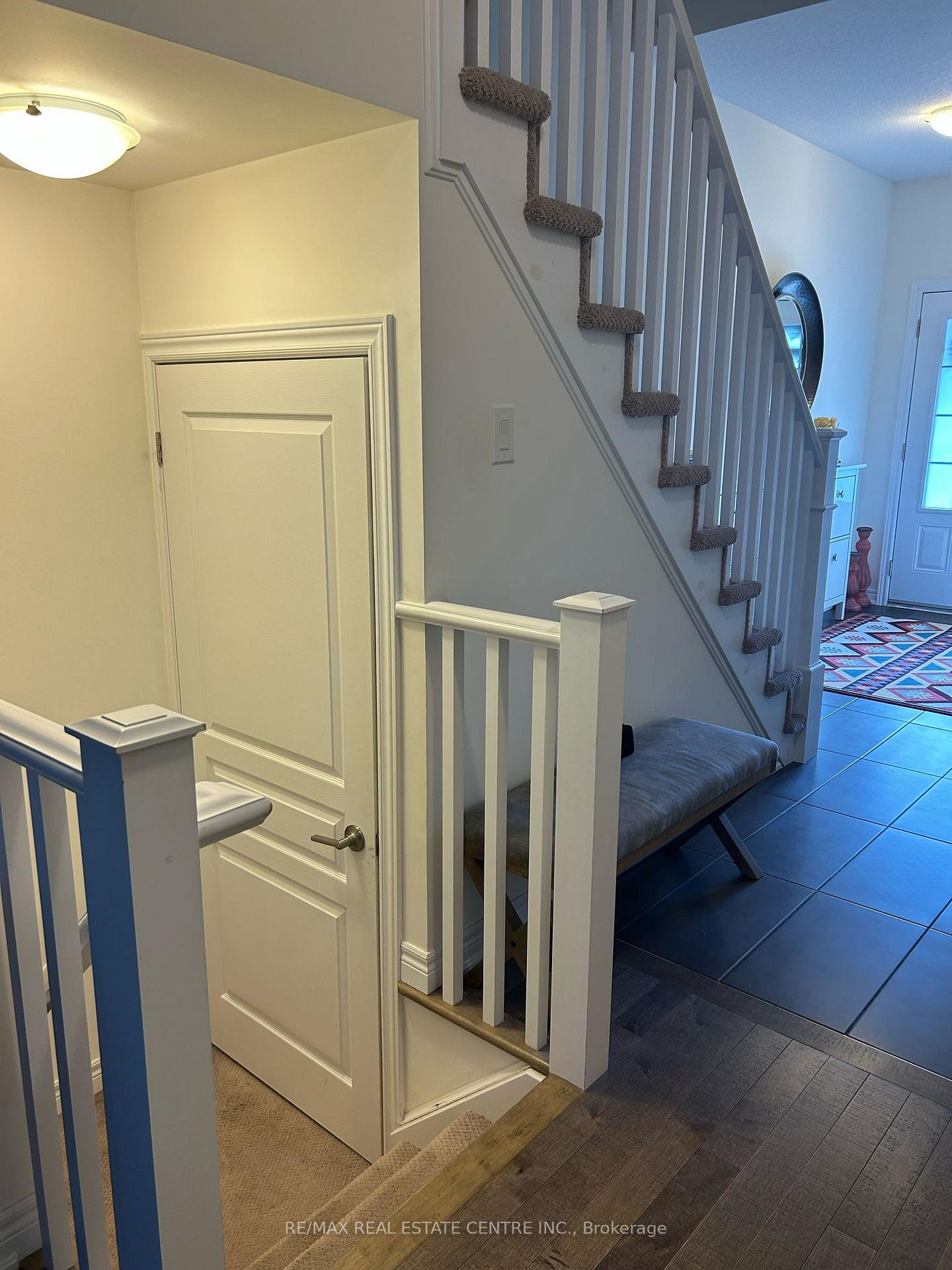 Photo 5 of Unit 45, 215 Dundas Street E, Hamilton, Waterdown — HOMEH