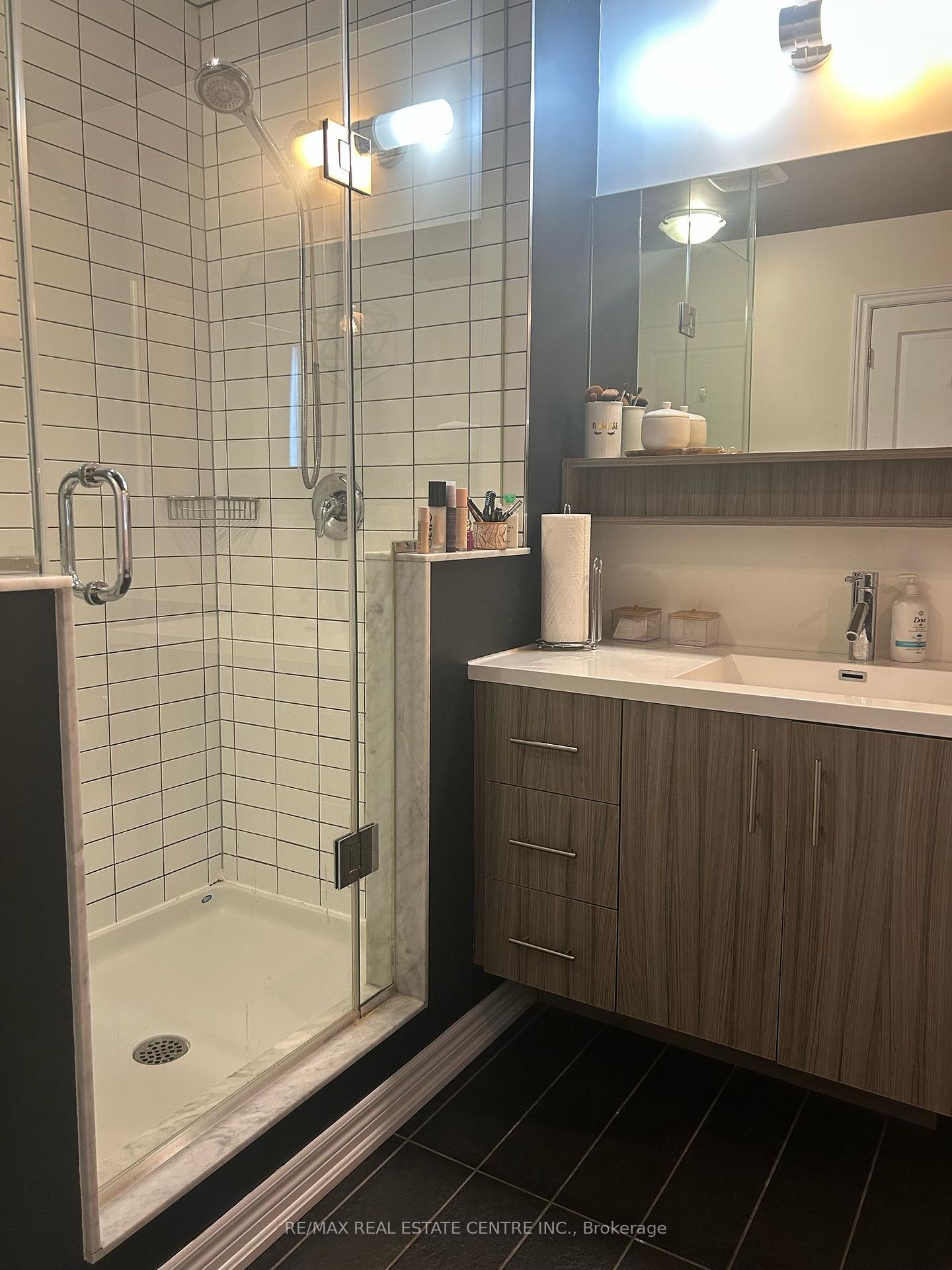Photo 24 of Unit 45, 215 Dundas Street E, Hamilton, Waterdown — HOMEH