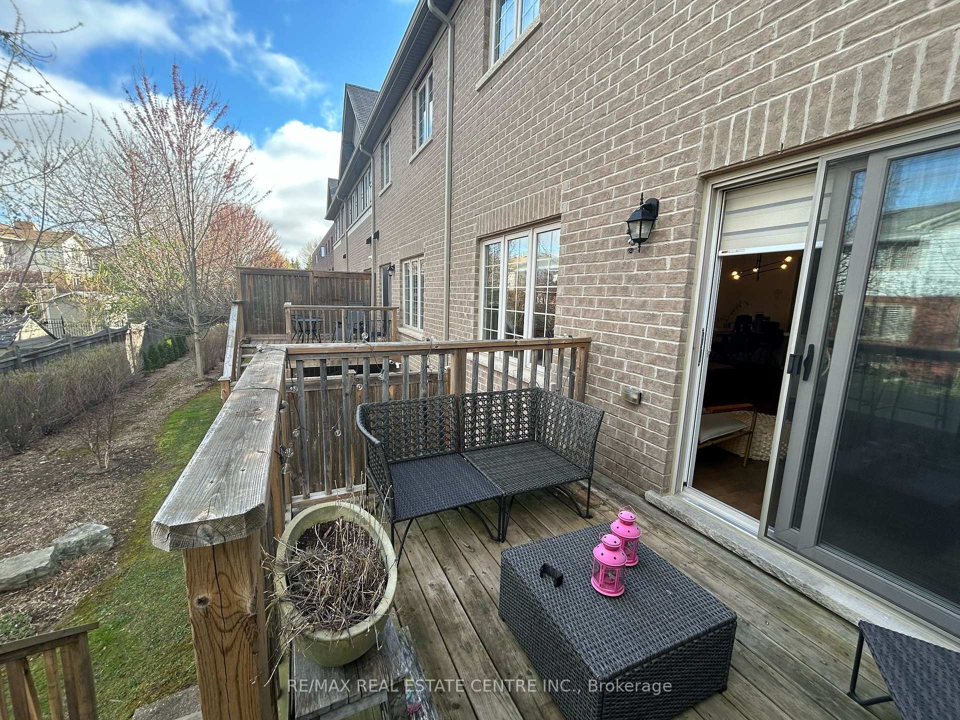 Photo 32 of Unit 45, 215 Dundas Street E, Hamilton, Waterdown — HOMEH