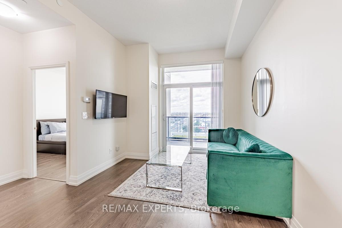 Photo 15 of Unit 724, 3600 Highway 7 Road, Vaughan, Vaughan Corporate Centre — HOMEH