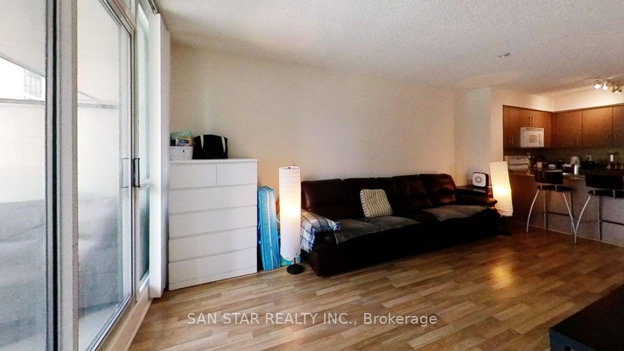 Photo 5 of Unit 1811, 12 Yonge Street, Toronto, Waterfront Communities — HOMEH