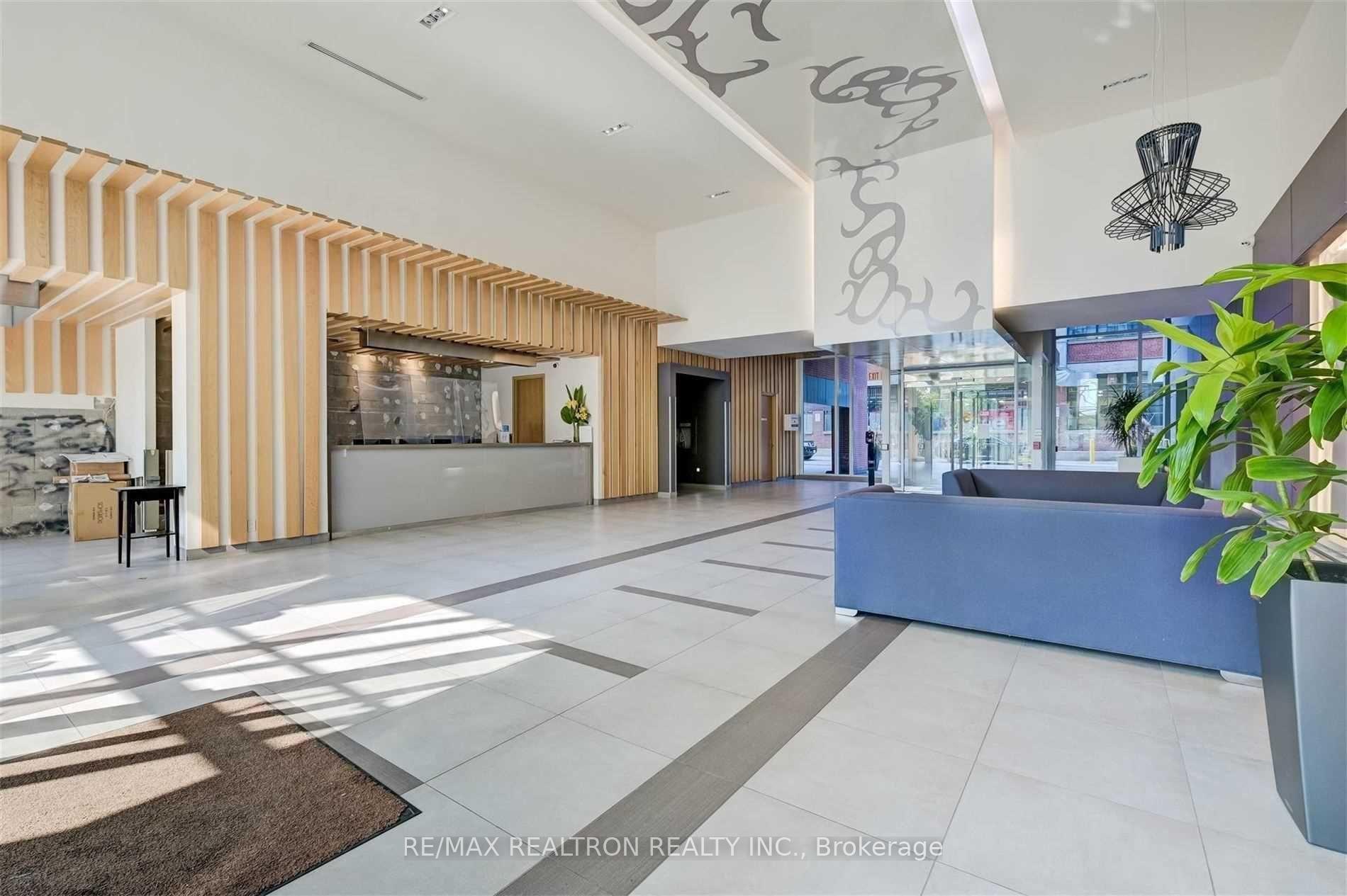 Photo 5 of Unit 324, 5 Hanna Avenue, Toronto, Niagara — HOMEH
