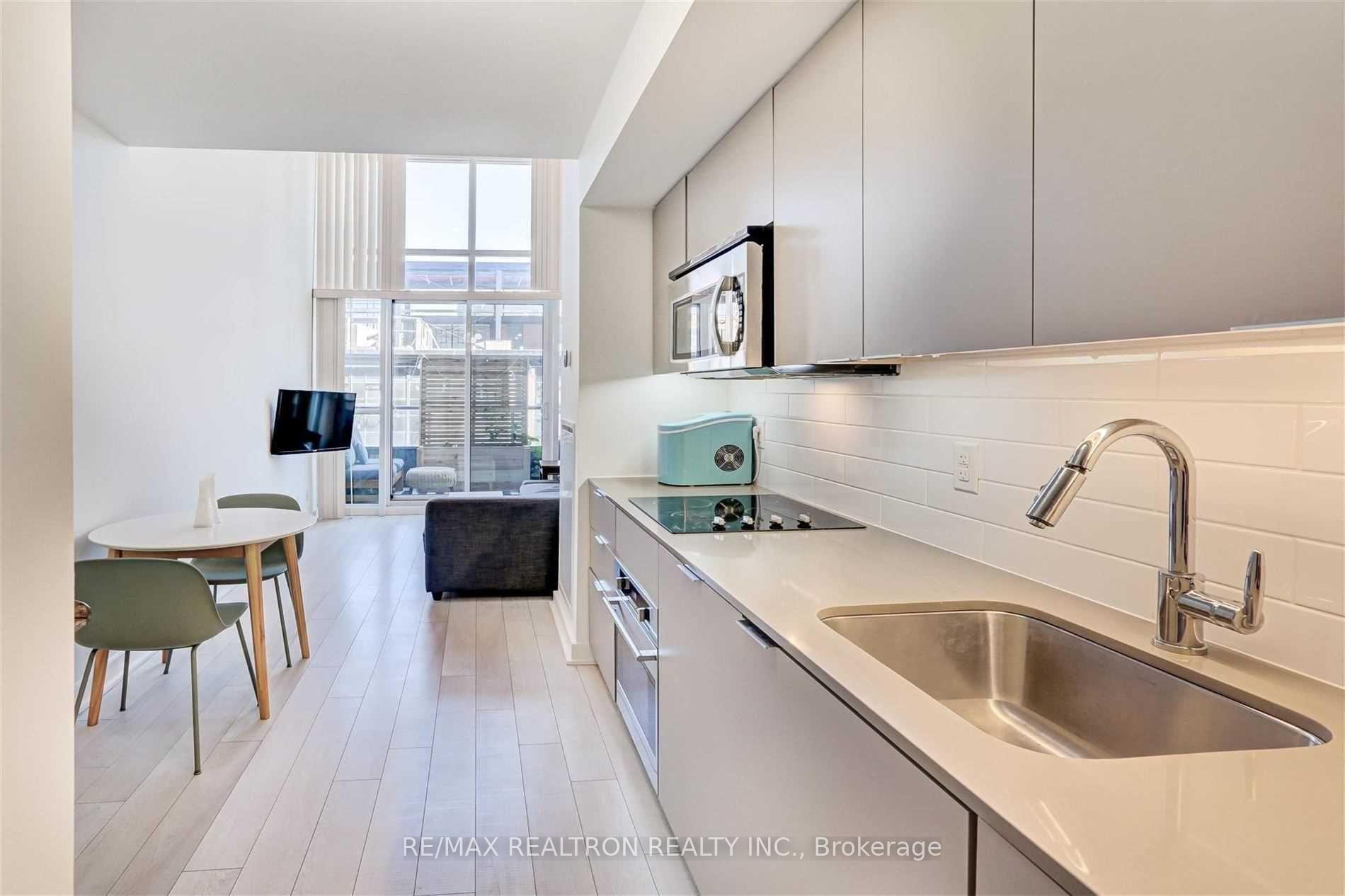 Photo 10 of Unit 324, 5 Hanna Avenue, Toronto, Niagara — HOMEH