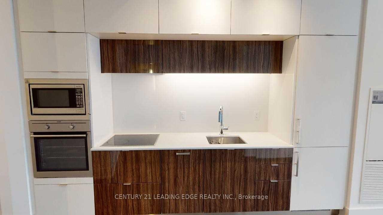 Photo 6 of Unit 4212, 10 York Street, Toronto, Waterfront Communities — HOMEH