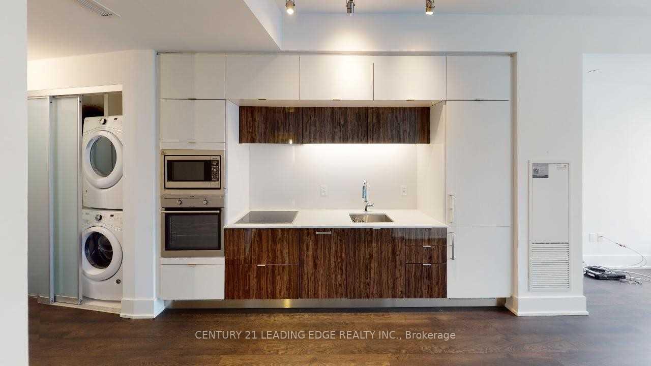 Photo 7 of Unit 4212, 10 York Street, Toronto, Waterfront Communities — HOMEH