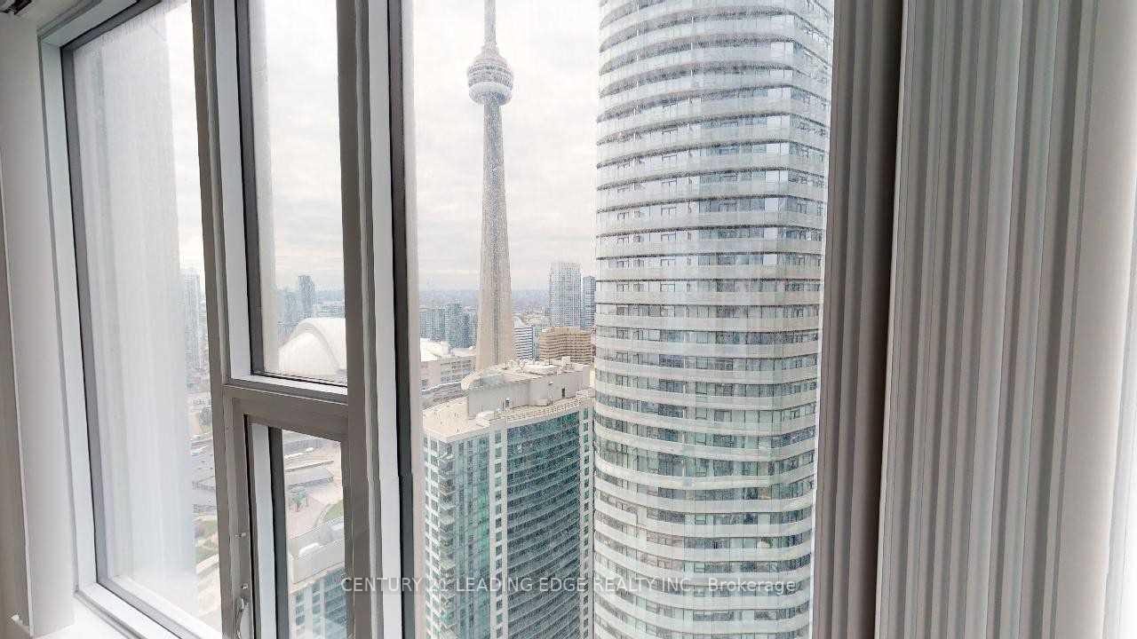 Photo 11 of Unit 4212, 10 York Street, Toronto, Waterfront Communities — HOMEH