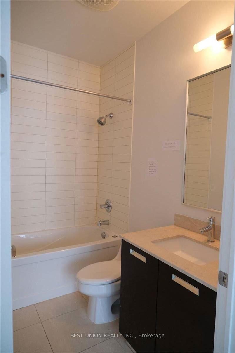 Photo 4 of Unit 1601, 21 Balmuto Street, Toronto, Bay Street Corridor — HOMEH