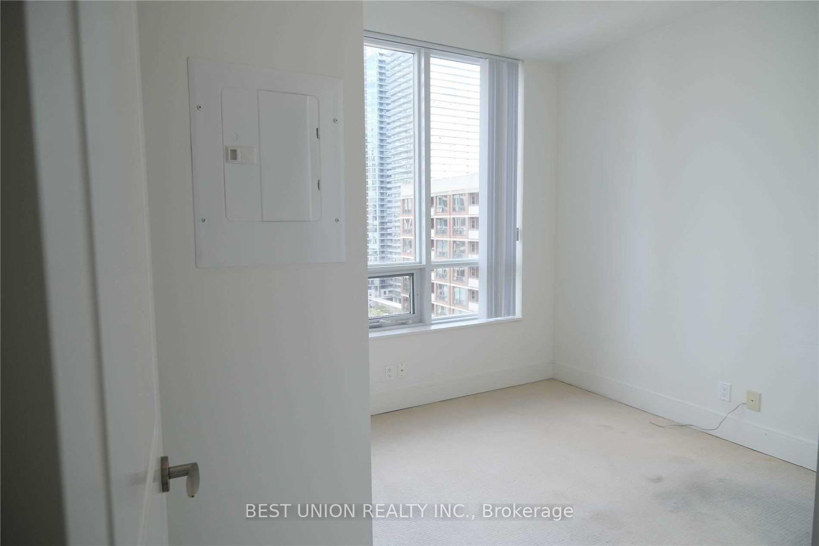 Photo 7 of Unit 1601, 21 Balmuto Street, Toronto, Bay Street Corridor — HOMEH