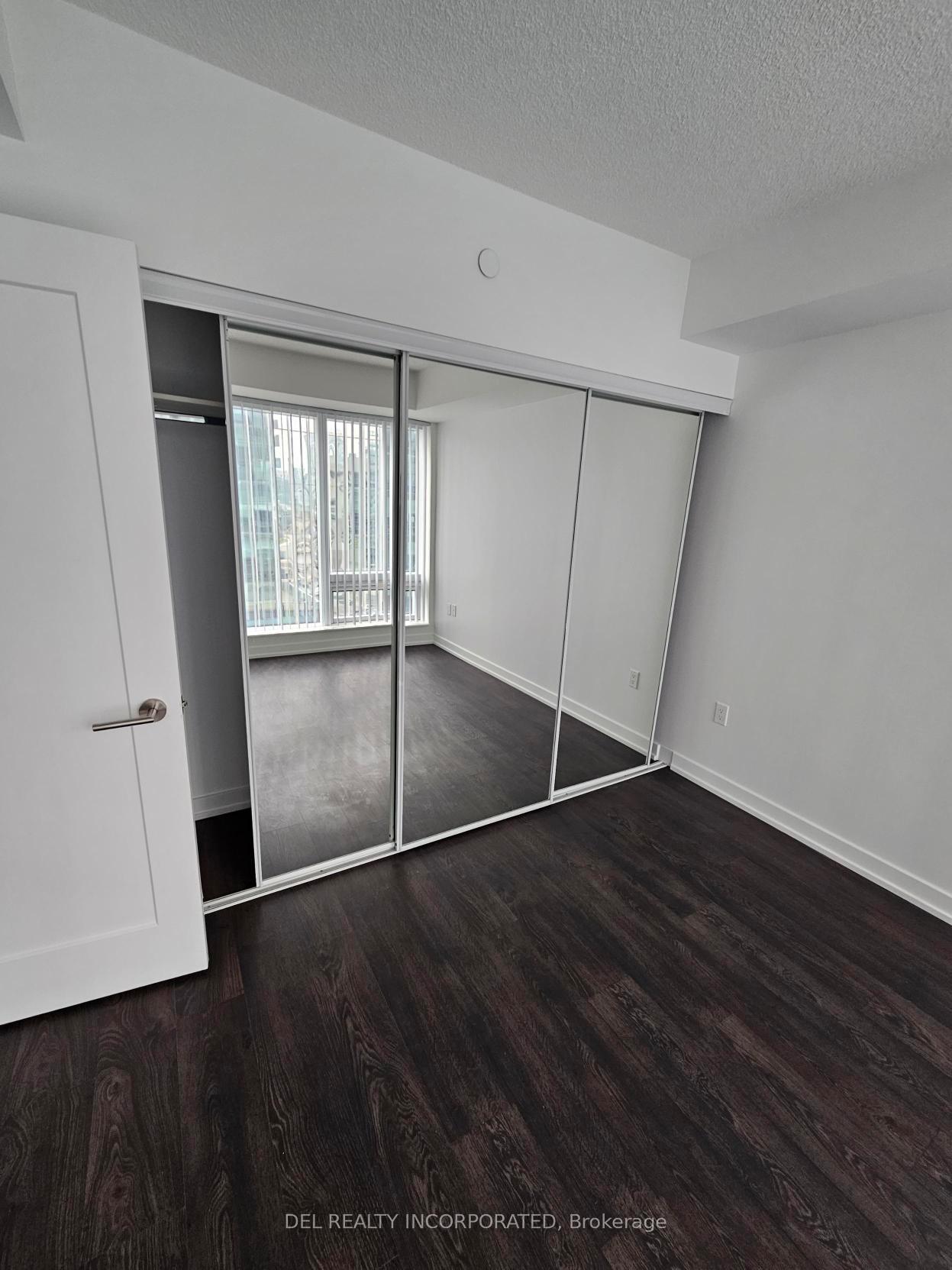 Photo 4 of Unit 1304, 10 York Street, Toronto, Waterfront Communities — HOMEH