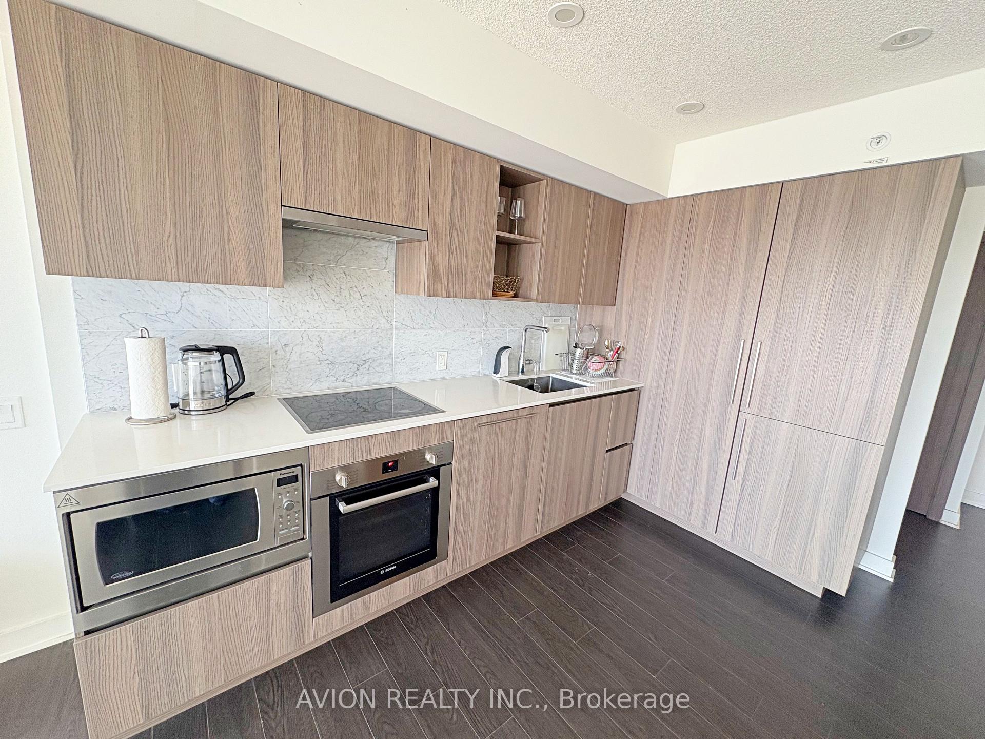 Photo 6 of Unit 2301, 17 Bathurst Street, Toronto, Waterfront Communities — HOMEH
