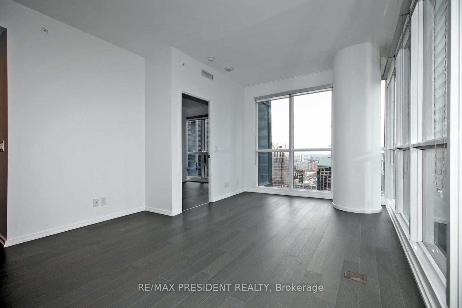 Photo 6 of Unit 3206, 70 Temperance Street, Toronto, Bay Street Corridor — HOMEH