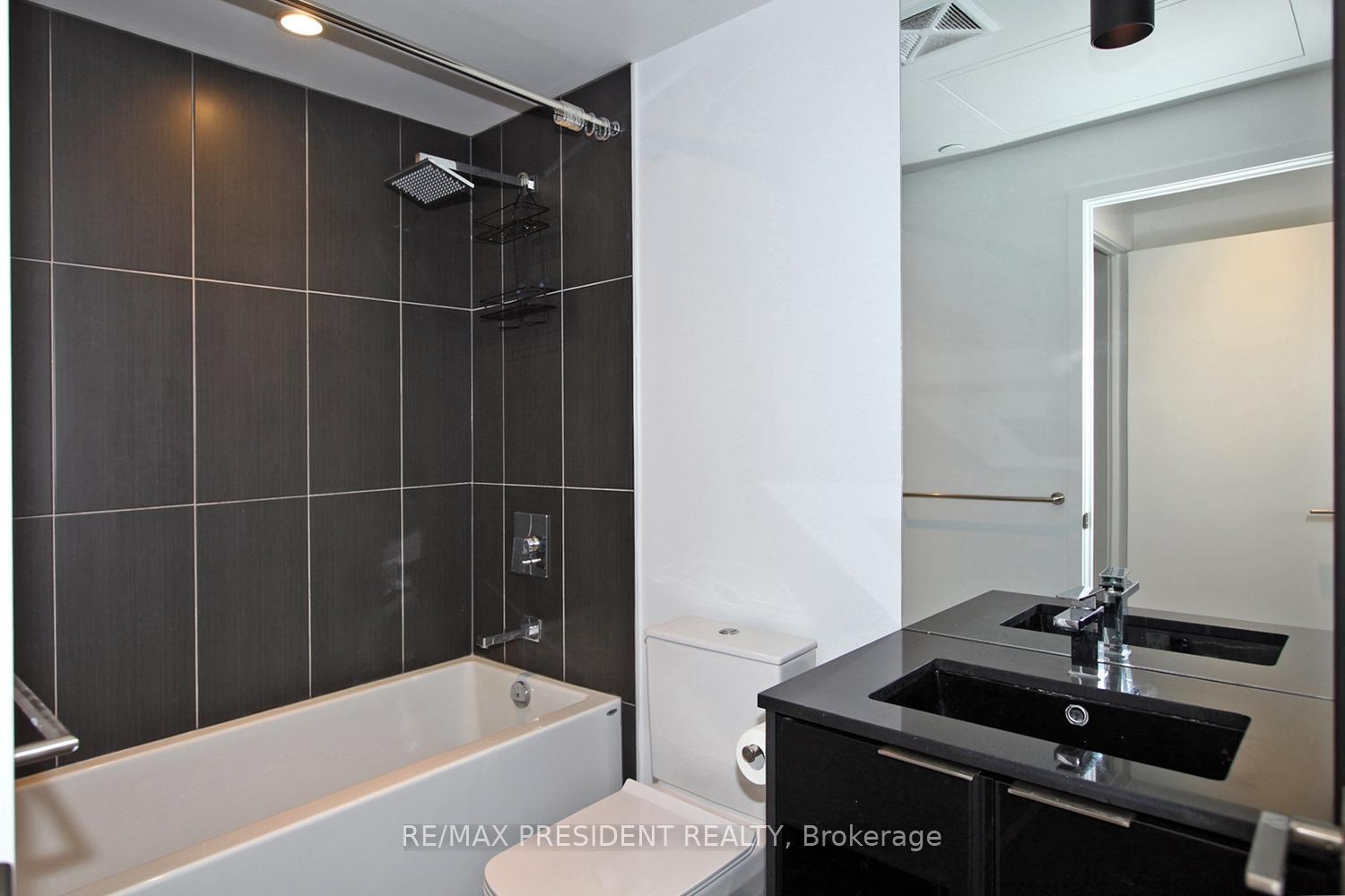 Photo 12 of Unit 3206, 70 Temperance Street, Toronto, Bay Street Corridor — HOMEH