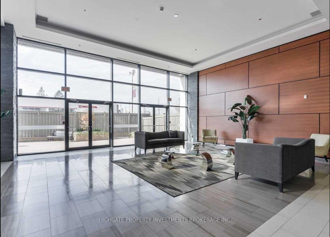 Photo 4 of Unit 210, 24 Woodstream Boulevard, Vaughan, West Woodbridge — HOMEH