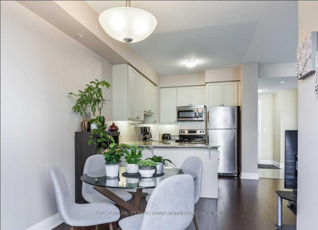 Photo 13 of Unit 210, 24 Woodstream Boulevard, Vaughan, West Woodbridge — HOMEH