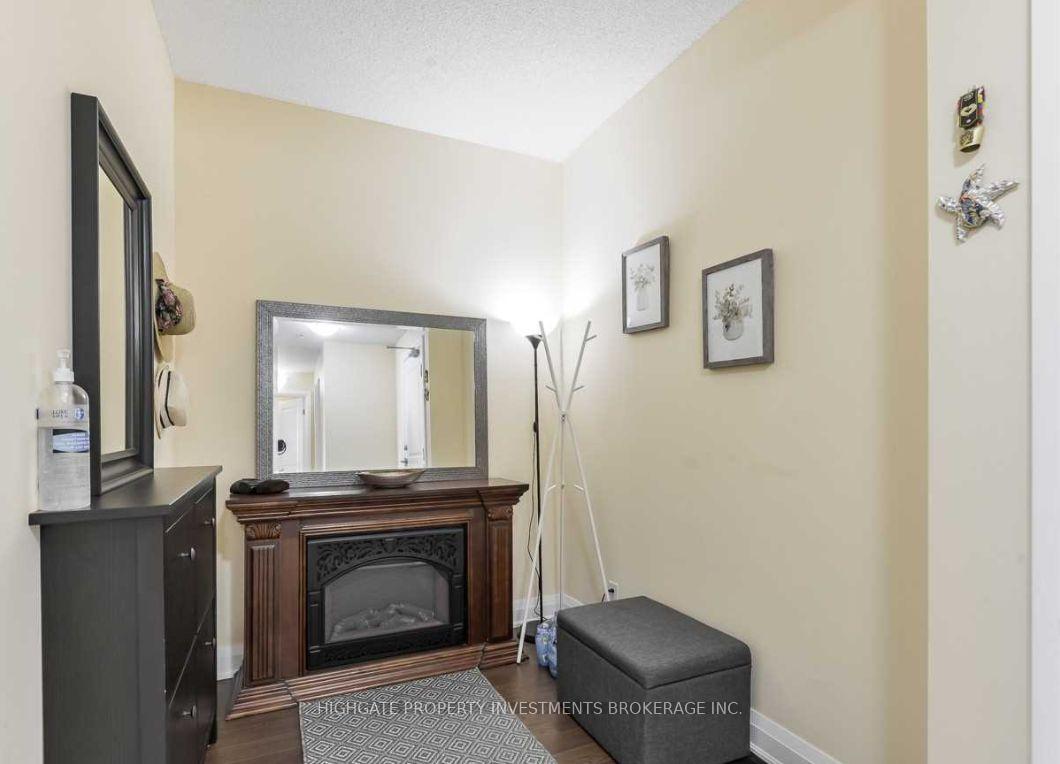 Photo 14 of Unit 210, 24 Woodstream Boulevard, Vaughan, West Woodbridge — HOMEH