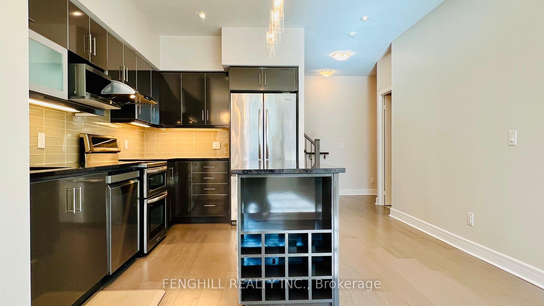Photo 4 of Unit 111, 35 Brian Peck Crescent, Toronto, Thorncliffe Park — HOMEH